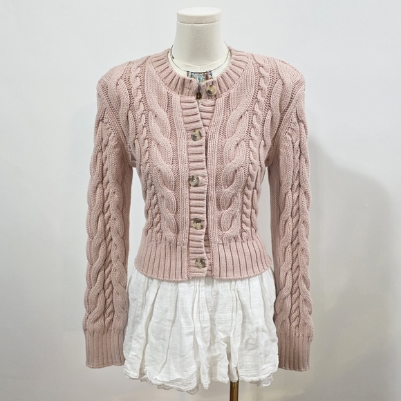 Abercrombie & Fitch Sweaters - Abercrombie heavy knit pink button up sweater
